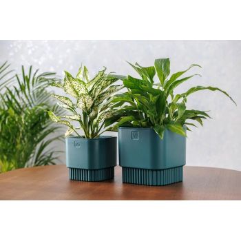 Кашпо пластм. "Бостон" 5,5л 192х192мм h185мм со вставкой Изумруд АМБ-5,5-20 ("VipSet") *1/6