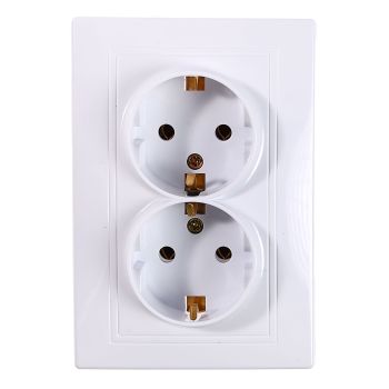 Розетка "Intro Plano" СП 2-мест.белый с/з 2X2P+E Schuko 16А-250В IP20 1-205-01 *10/100