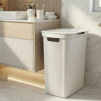 Корзина для белья пластм. 50л 542×470×310мм "Лайн" Молоч. арт.С706МОЛ ("Мартика") *1/4