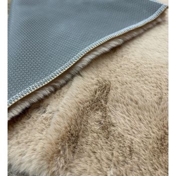 Коврик интерьерный из искусственного кроличьего меха (цвет крем)  80*150 см *1