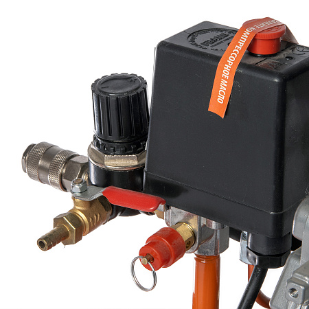 Компрессор воздушный 1500Вт 2850об/мин 240л/мин 24л 8бар масляный EURO24/240 PATRIOT *1