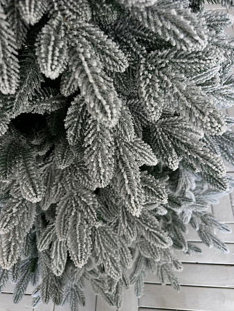 Елка  искусственная пластиковая "Тюменская" заснеженная 1,8м литая *1