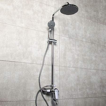 Смеситель д/ванны со стойкой для душа + ручной душ Accoona A8396 *1*