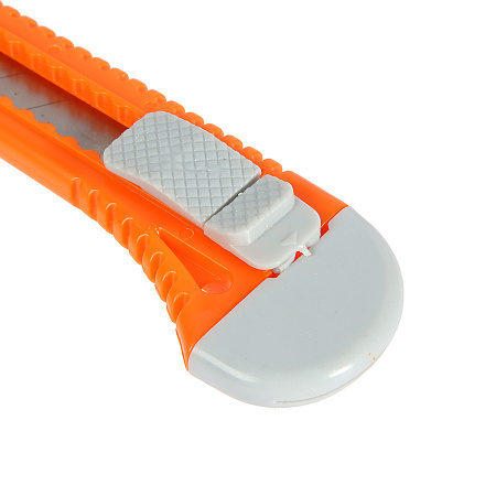 Нож строительный 18мм корпус пластик АКУЛА-light JSHL18112 NovoCRAFT *1/50/600