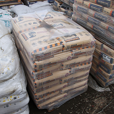 Штукатурка гипсовая 35 кг для ручного и машинного нанесения БРАВЫЙ БРИГАДИР *1/40