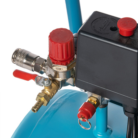 Компрессор воздушный 1500Вт 2600об/мин 240л/мин 24л 8бар безмасляный АС93224OL STURM  *1