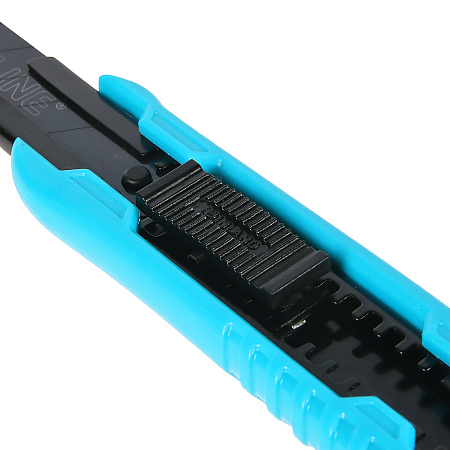 Нож строительный 18мм корпус пластик направл.нерж.сталь 0,8мм автофиксация арт.2013 FINLAND *24/288