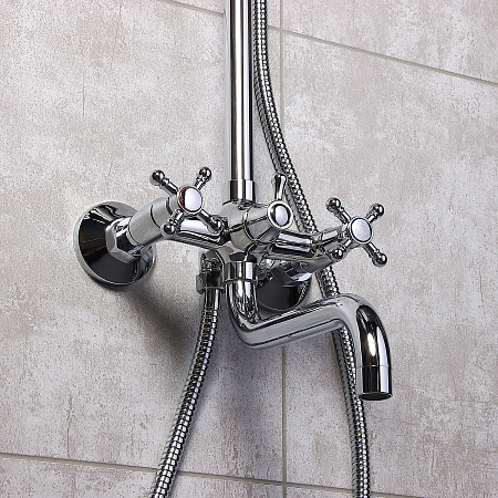 Смеситель д/ванны со стойкой для душа + ручной душ Diadonna  D80335354 *1/4