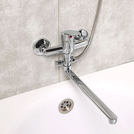 Смеситель д/ванны ROEGEN RC100A однорычажный 35 мм *1/10