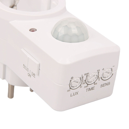 Датчик движения розеточный ДДР-01 1200Вт IP20 TDM SQ0324-0027 *1/50