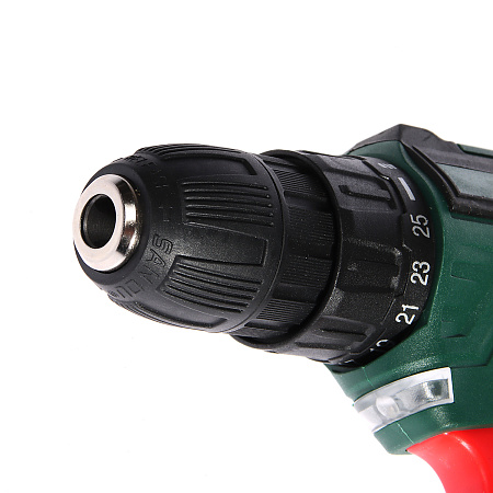 Дрель-шуруповерт 18В 2скор.0-400/0-1400об/мин 30Нм 2Ач 2аккум LI-ION DC1802 PROMO FAVOURITE *1/10