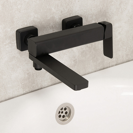Смеситель для ванны FMARK черный FS8724-22H *1/6
